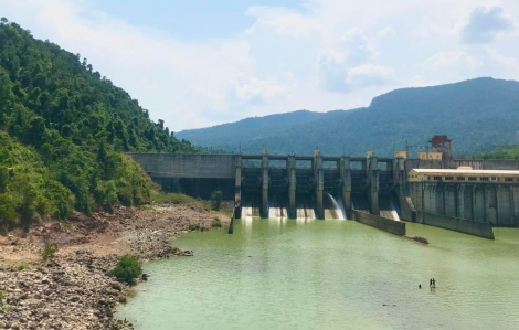 Hàng loạt thủy điện xả nước phát điện quá lớn, Đà Nẵng cảnh báo thiếu nước