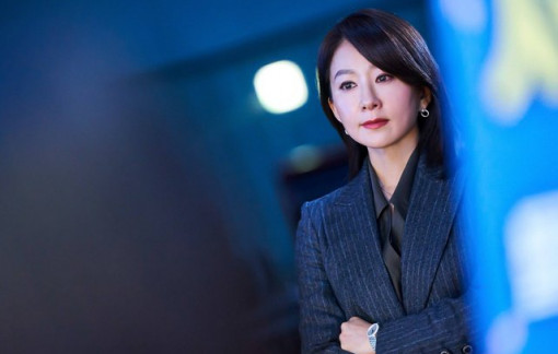 Phim Hàn tháng Tư: Kim Hee Ae tái xuất sau 3 năm vắng bóng
