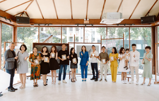 Sun Life Việt Nam với cuộc thi ảnh “Light up love - Nói lời yêu”