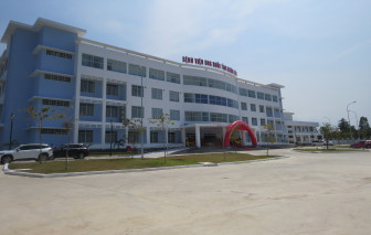 Phó chủ tịch nước Võ Thị Ánh Xuân dự lễ khánh thành Bệnh viện Ung bướu tỉnh Khánh Hòa