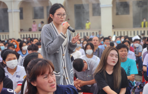 Hơn 4.000 phụ huynh học sinh khối 9 “đi coi mắt” Trường THPT chuyên Lê Hồng Phong