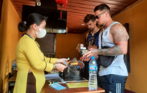 Thu phí Hội An: Làm sao xác minh khách đến để du lịch hay làm gì?