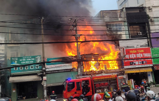 Vụ cháy gần bến xe Miền Đông cũ: 1 người tử vong