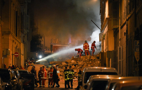 Tòa nhà ở thành phố cảng Marseille của Pháp bất ngờ đổ sập