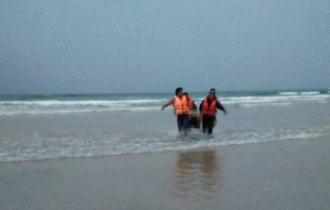 Khánh Hòa: Tìm thấy thi thể cuối cùng vụ 3 học sinh đuối nước khi tắm biển