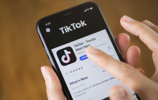 Cấm cửa TikTok có phải cách hay?