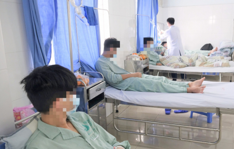 4 học sinh tại Quảng Ninh nhập viện cấp cứu sau khi hút thuốc lá điện tử