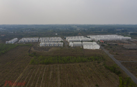 Hơn 600 căn biệt thự, nhà phố "3 không" mọc giữa đồng không mông quạnh ở Đồng Nai