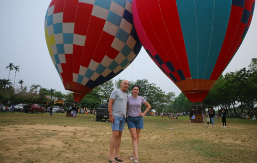 Chiêm ngưỡng cảnh đẹp xứ Huế từ những khinh khí cầu khổng lồ
