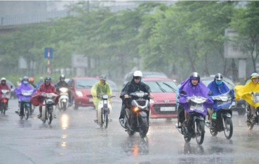 Hôm nay 14/4, cảnh báo mưa dông trên cả nước, Nam bộ đề phòng lốc sét