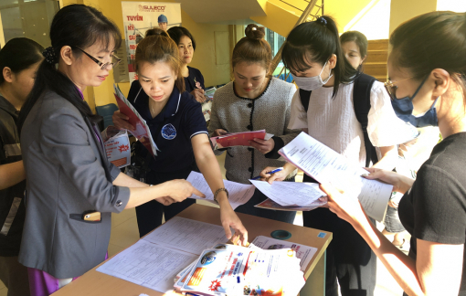 Dịch vụ hỗ trợ giúp “ly hương mà không ly tán”