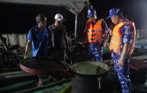 Bắt tàu vận chuyển 480.000 lít dầu DO trên biển Tây Nam