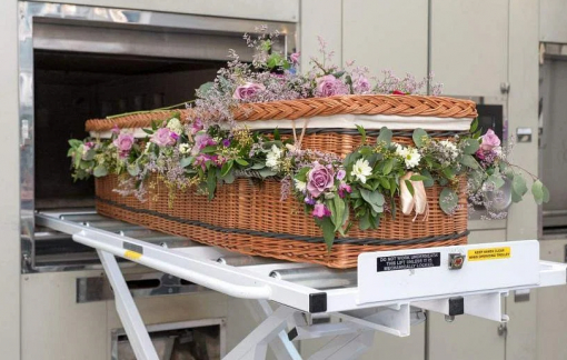 Nhiều người Trung Quốc chọn hỏa táng, đưa "tro tàn ra đại dương"