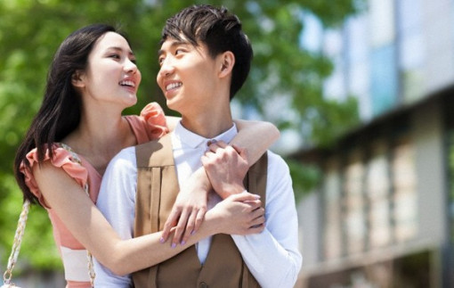 Chỉ vì muốn chọn lại người yêu, mà tôi bị chỉ trích là "bắt cá hai tay"