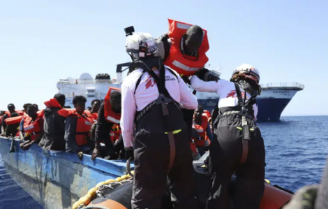 210 thi thể dạt vào bờ biển Tunisia