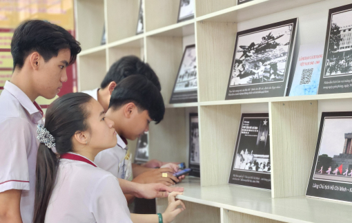 Học sinh được trải nghiệm “Bảo tàng Hồ Chí Minh” thu nhỏ ngay tại trường