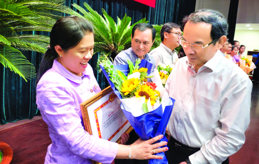 Bí thư Thành ủy TPHCM Nguyễn Văn Nên: Khơi dậy khát vọng vươn lên trong mỗi phụ nữ