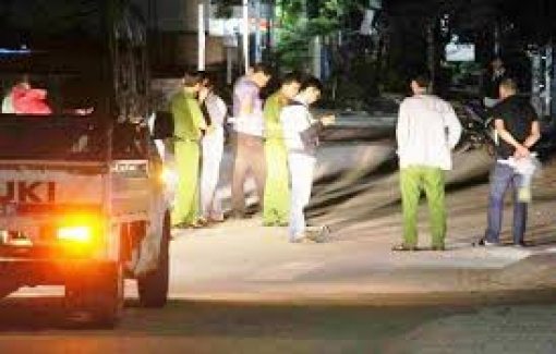 Tới đón bạn gái ở quán nhậu, thanh niên bị truy sát tới chết