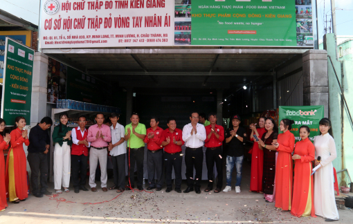 Xây dựng kho thực phẩm miễn phí cho người có hoàn cảnh khó khăn