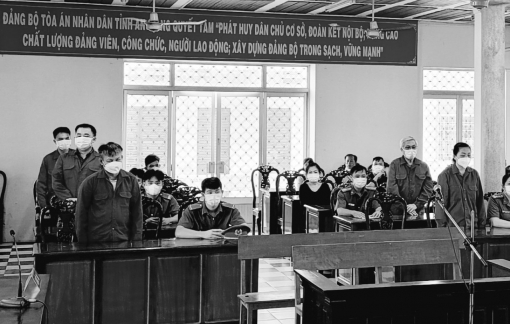 Xét xử nhóm bị cáo “chạy” điều chuyển Giám đốc Công an tỉnh An Giang
