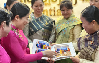Khai giảng 2 lớp đào tạo nghề cho hội viên, phụ nữ thủ đô Viêng Chăn (Lào)