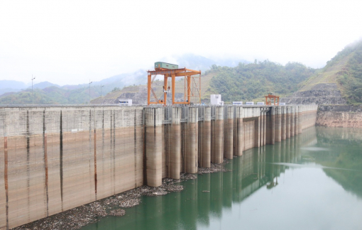 Lo thiếu điện, Tập đoàn điện lực Việt Nam kêu gọi khách hàng tiết kiệm điện