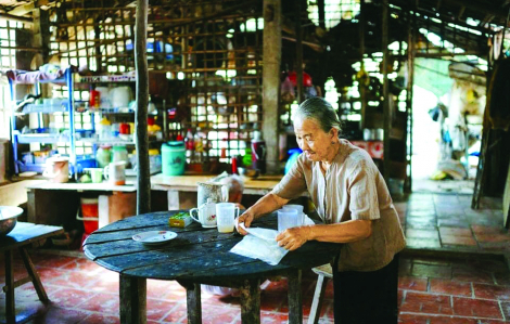 Nhân Ngày của mẹ: Nghìn năm nữa, tôi vẫn là đứa trẻ (*)