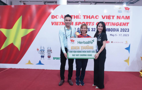 Herbalife Việt Nam thưởng nóng cho các vận động viên đạt huy chương vàng tại SEA Games 32