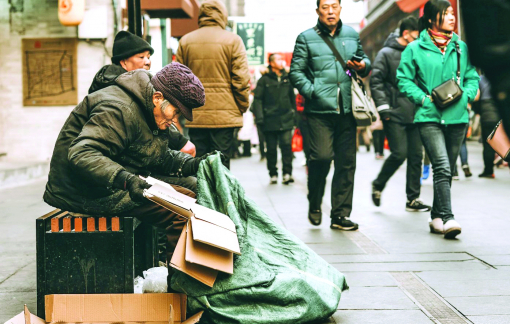 Nhiều người già qua đời trong cô độc