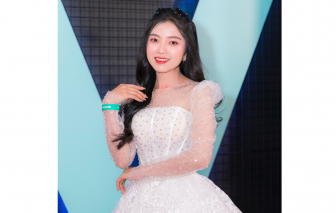 Băng Băng Sơn Nữ - Nữ idol nổi tiếng trên TikTok Live