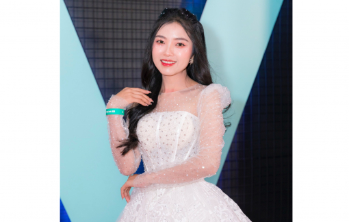 Băng Băng Sơn Nữ - Nữ idol nổi tiếng trên TikTok Live