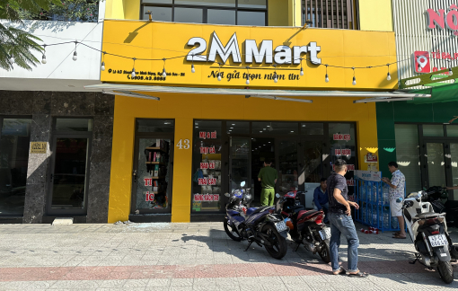 Đà Nẵng: Truy tìm 3 tên trộm đột nhập siêu thị khoắng đồ rồi vái lạy trước khi bỏ đi