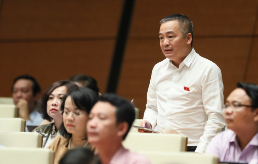 Băn khoăn nhiệm vụ điều trị của trạm y tế ngày càng "teo tóp"