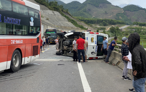 Vụ tai nạn trên cao tốc La Sơn - Hòa Liên: 13 nạn nhân nhập viện