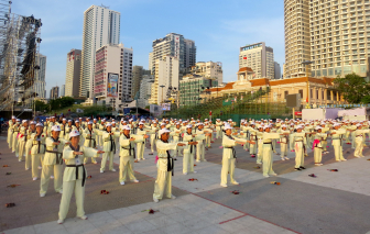370 người cao tuổi ở Khánh Hòa đồng diễn thể dục dưỡng sinh
