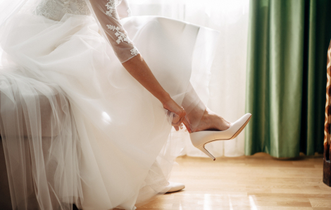 21 mẫu giày giúp cô dâu tự tin trong ngày cưới