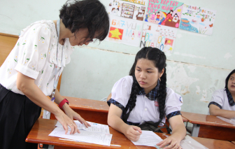 TPHCM: 8 thí sinh sẽ được cán bộ coi thi viết hộ bài trong kỳ thi tuyển sinh vào lớp Mười