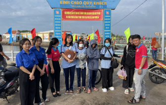 TPHCM: Học sinh xã đảo Thạnh An đã vào đất liền để chuẩn bị cho kỳ thi lớp 10