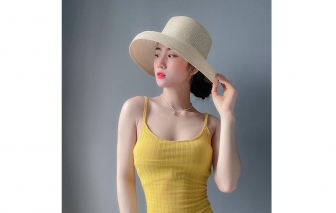 Idol TikTok Diễm Miu hài hước, duyên dáng trên sóng livestream