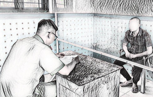 Bắt khẩn cấp quản lý đội xe sử dụng giấy tờ giả