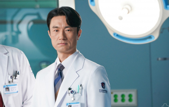 Nam chính “Bác sĩ Cha” Kim Byung Chul: Tỏa sáng sau 20 năm miệt mài