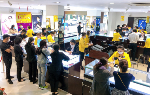 Giá vàng miếng giảm xuống mức thấp nhất trong hơn một tháng