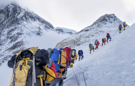 Những nhà leo núi bị chỉ trích vô ơn sau khi được giải cứu ở Everest