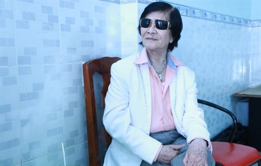 Danh ca Minh Cảnh tái ngộ khán giả trong nước sau gần 20 năm