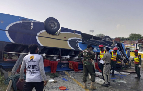 Tai nạn xe buýt ở Pakistan, ít nhất 20 người thương vong