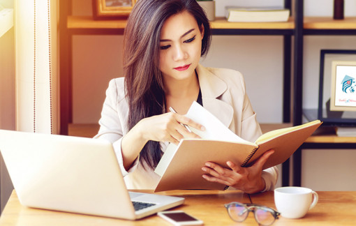 Giấu bớt thu nhập, mà cứ nơm nớp sợ chồng phát hiện