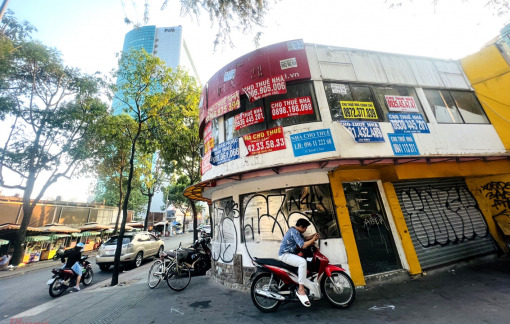 Vực dậy sức mua, ngăn làn sóng trả mặt bằng hàng loạt