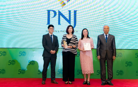 Nhờ chiến lược ESG toàn diện, PNJ được vinh danh Doanh nghiệp bền vững của năm