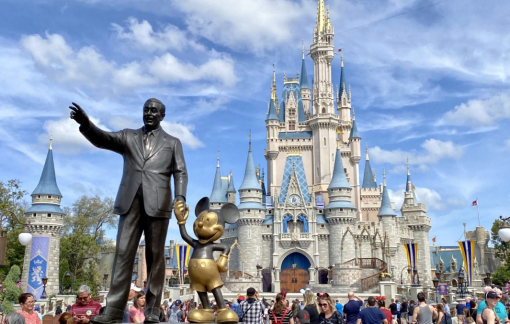 Disney tiếp tục bị kiện vì trả lương cho phụ nữ ít hơn nam giới