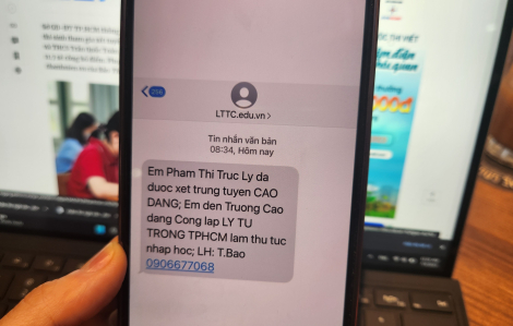 Tin nhắn trúng tuyển Trường cao đẳng Lý Tự Trọng "dội bom" khắp nơi